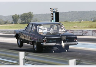 Illustration for article titled Vintage Drag Racing at Mid-America Motorplex